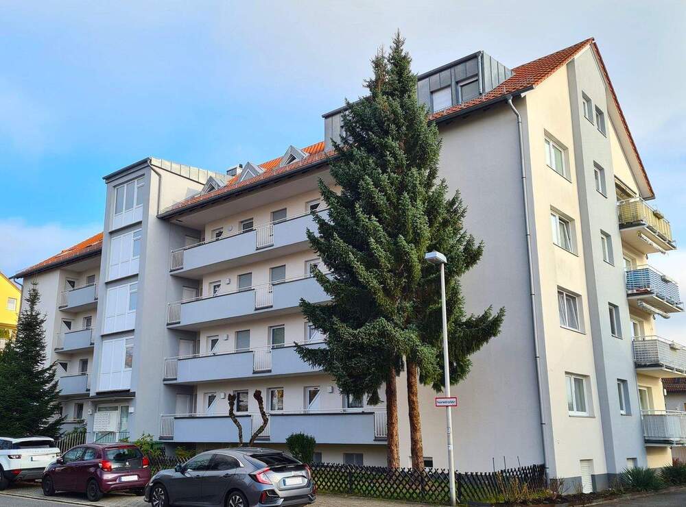 Thumbnail-Für Sie frisch renoviert: Charmante 3-Zimmer-Wohnung mit Balkon in Feucht