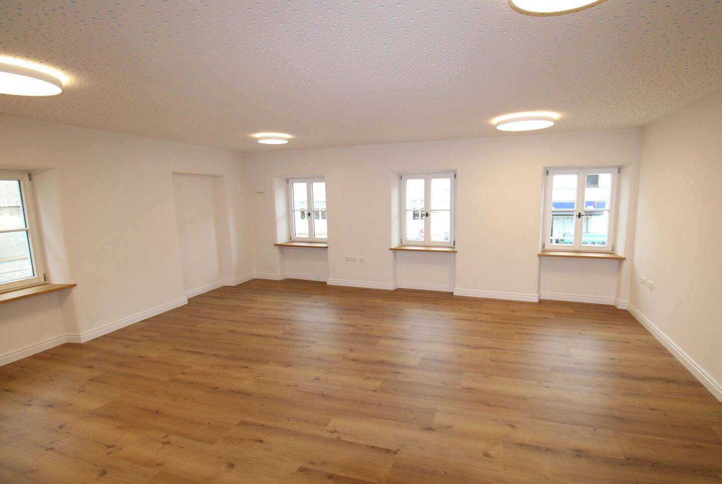 Thumbnail-Wunderschöne 3-Zimmer Wohnung Nr. 3 mit Charm - Seniorengerechtes Wohnen