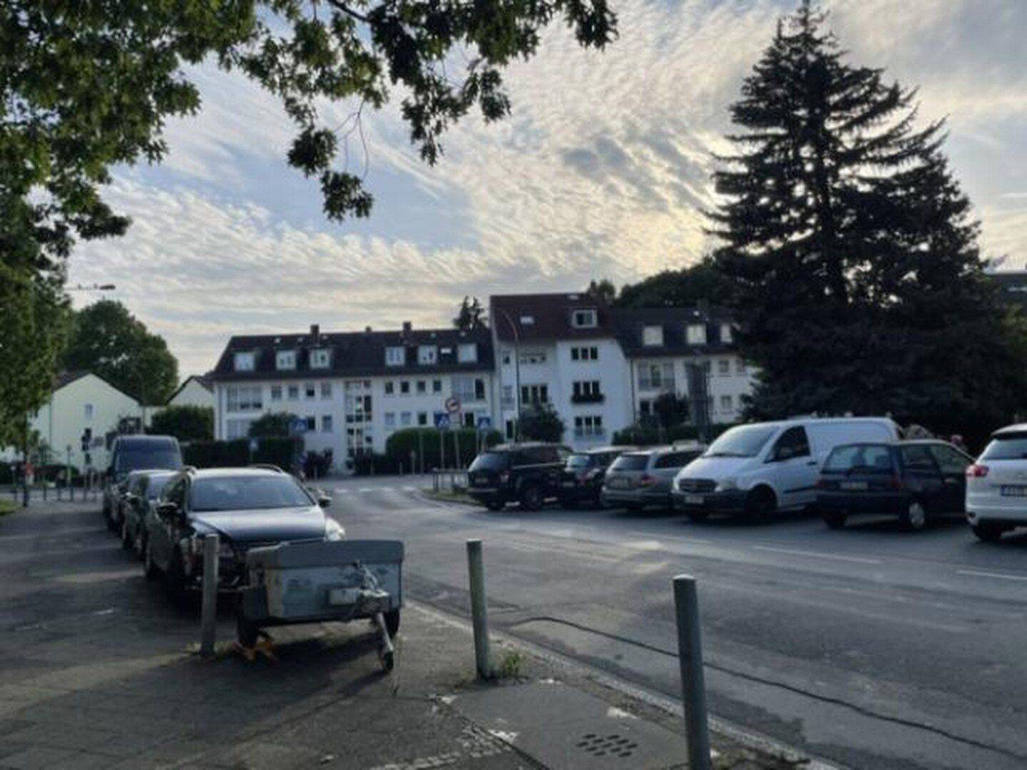 Thumbnail-Moderne 2 Zimmerwohnung in Eschersheim mit Balkon und Blick auf den Ginnheimer Turm