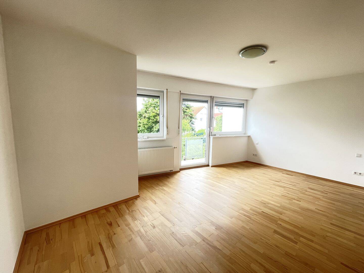 Thumbnail-KL-Nähe PRE-Park - Schönes Reihenendhaus mit Terrasse, 2 Balkonen & Sauna