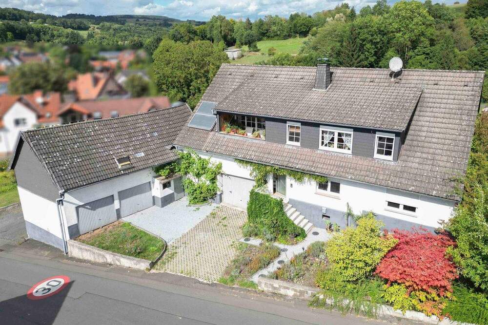 Thumbnail-schönes 2 Familienhaus, mit viel Potential, in ruhiger Lage von RinderbügenBüdingen