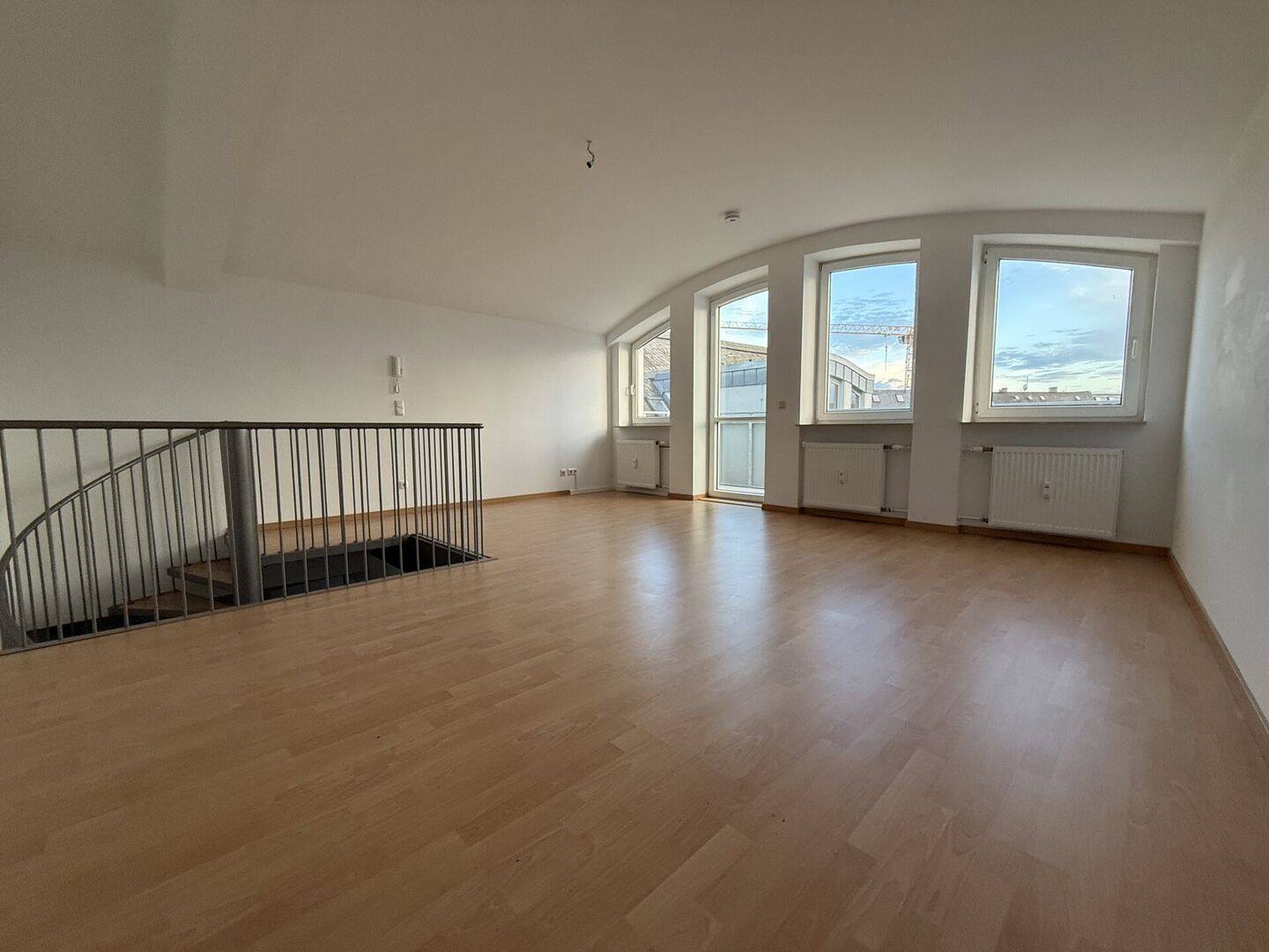 Thumbnail-Wohnen im Zentrum mit Einbauküche.