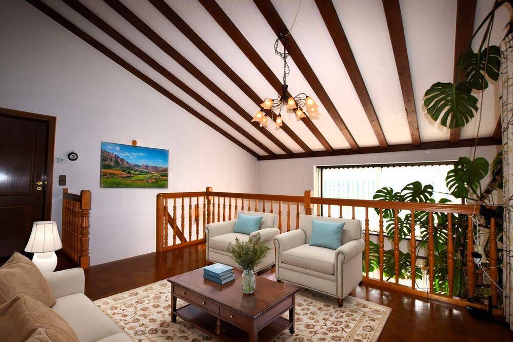 Thumbnail-Hier finden Sie das Besondere mit Fernblick! Reizvolles Familienhaus in gesuchter Lage