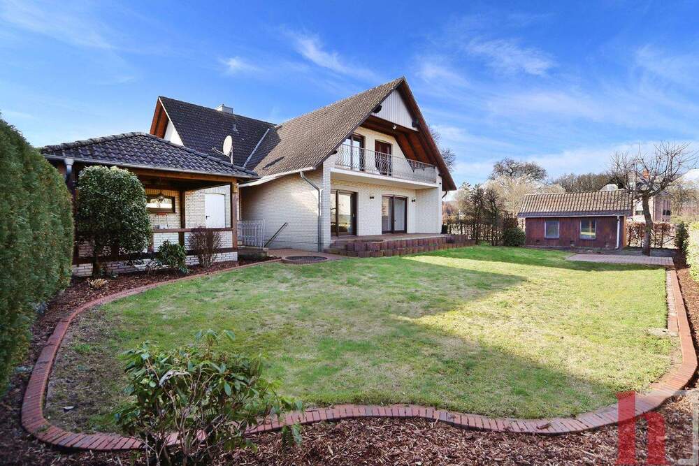 Thumbnail-Großes Einfamilienhaus in ruhiger Siedlungslage von Kroge