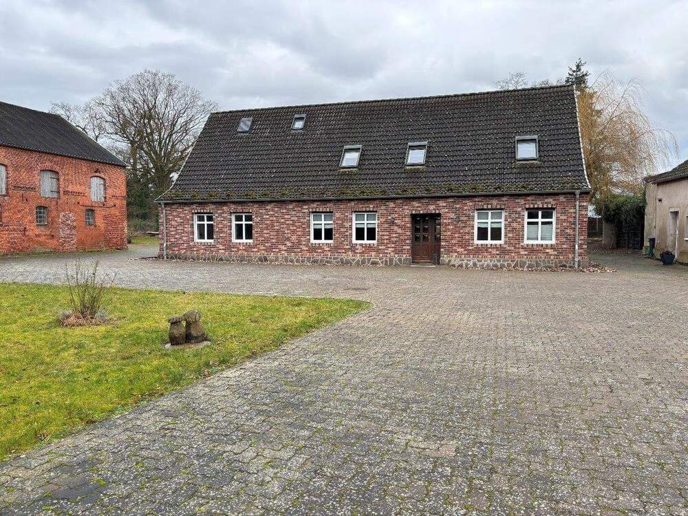 Thumbnail-Sanierte Resthofstelle mit Einfamilienhaus, Stall und Scheune auf großzügigem Grundstück in Karstädt