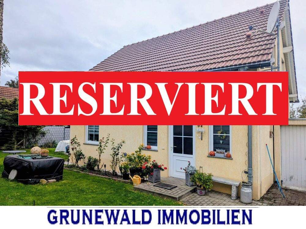 Thumbnail-Reserviert! Freistehendes Einfamilienhaus in ruhiger Wohnlage von Punschrau bei Naumburg.