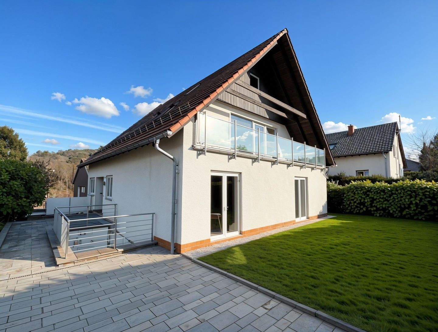 Thumbnail-Sofort einziehen!! Geräumiges und helles Haus in ruhiger Seitenstraße von Erlenbach