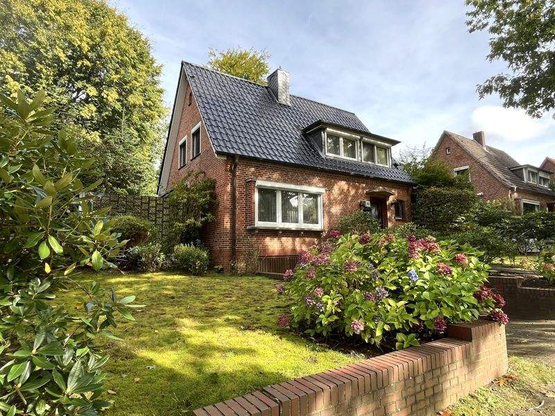 Thumbnail-Einfamilienhaus in gefragter Lage mit attraktivem Grundstück