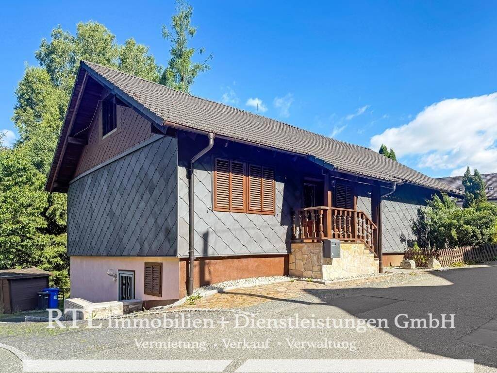 Thumbnail-(A1578) Solides Zuhause mit Potenzial - Top-Lage inklusive!