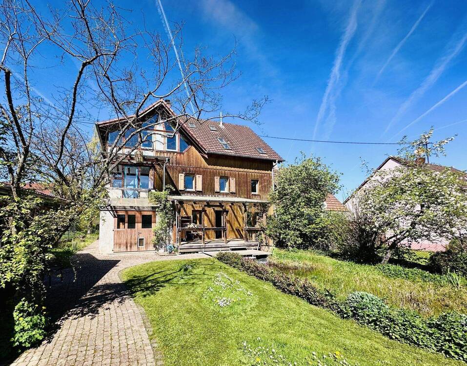 Thumbnail-Niedermohr - Geräumiges, individuelles Einfamilienhaus mit weitläufigem Grundstück
