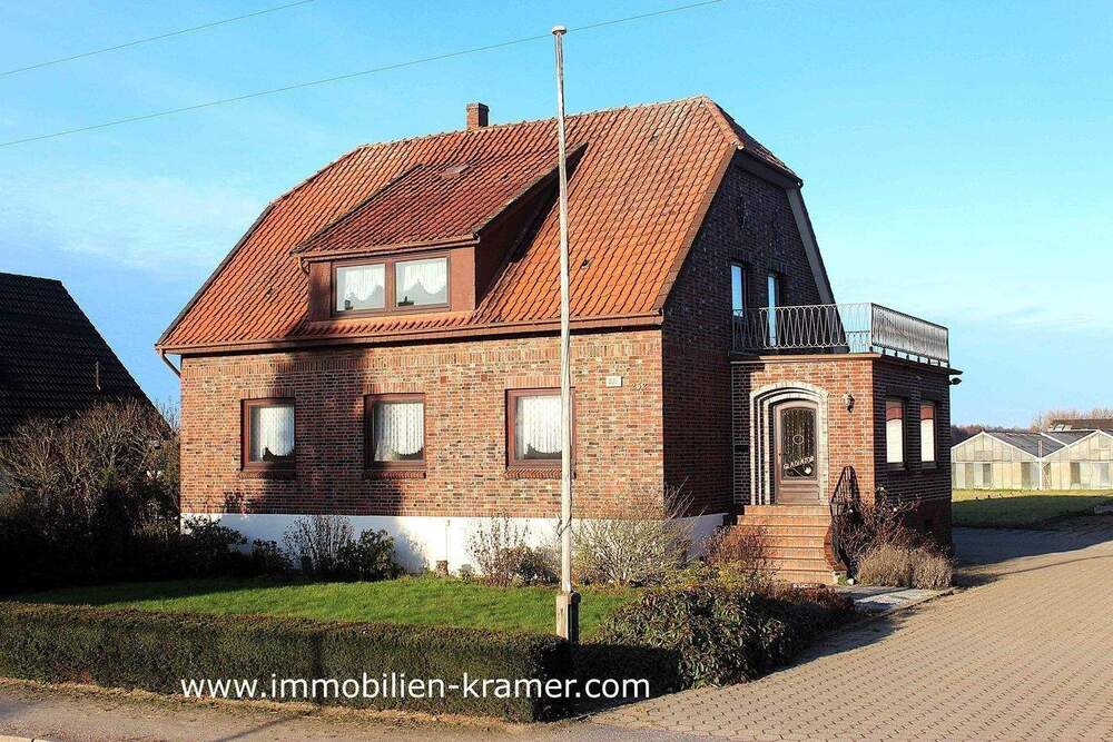 Thumbnail-Großes Einfamilienhaus mit Umbaugenehmigung als Zweifamilienhaus