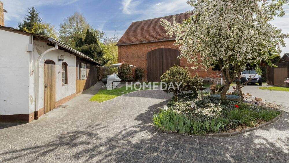 Thumbnail-Einzigartiges Liebhaberobjekt:Historisches Ensemble mit 2 Wohneinheiten auf großem Grundstück