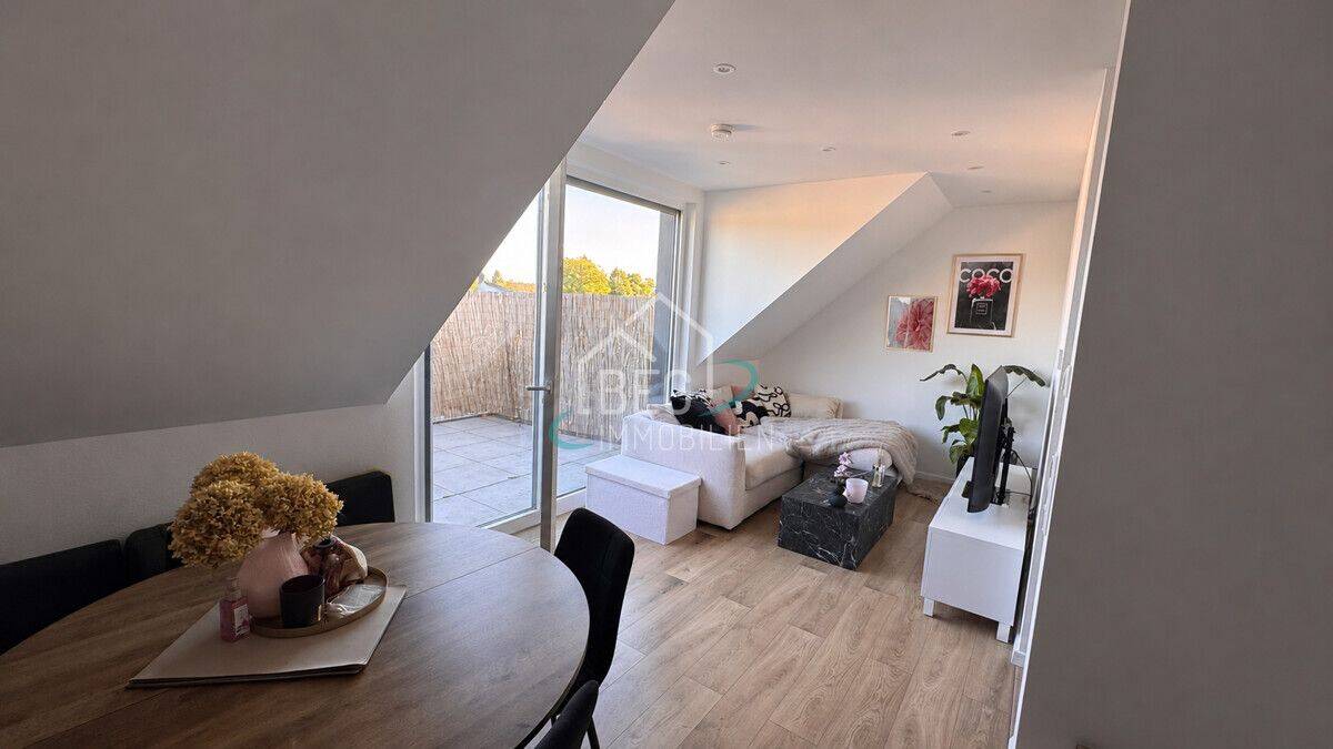 Thumbnail-Moderne 2-Zimmer-Dachgeschosswohnung mit Balkon in Hessental