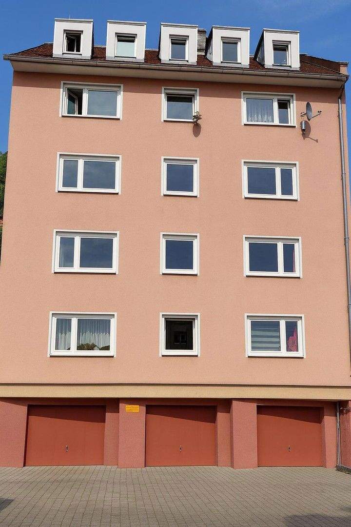 Thumbnail-Gepflegtes Mehrfamilienhaus mit 10 Einheiten Zirndorf von Privat