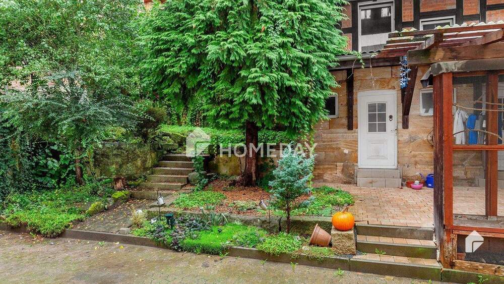 Thumbnail-Attraktives Mehrfamilienhaus mit drei Wohneinheiten in Forchheim