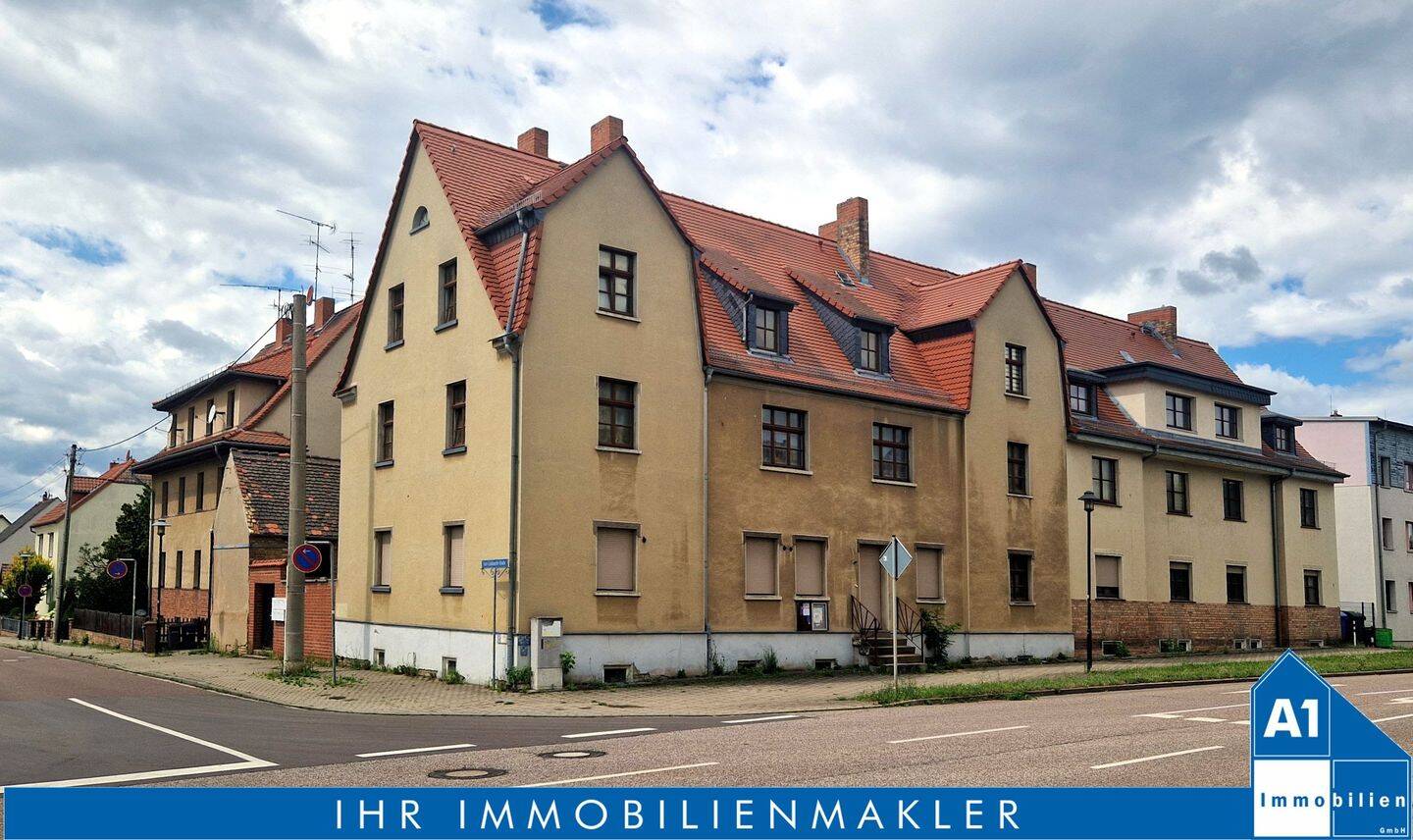 Thumbnail-Sanierungsbedürftiges Mehrfamilienhaus-Ensemble im beliebten Sennewitz