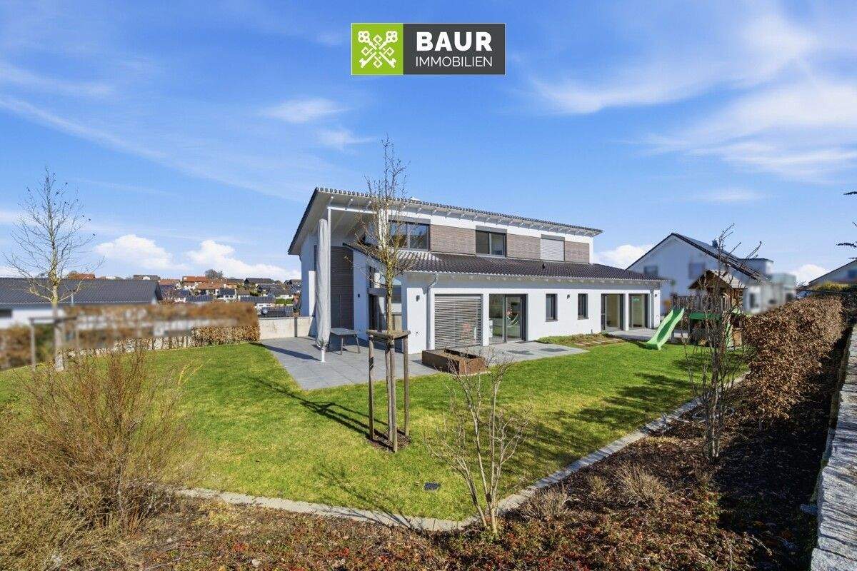 Thumbnail-Einziehen und Wohlfühlen - Modernes Architektenhaus mit traumhaftem Garten