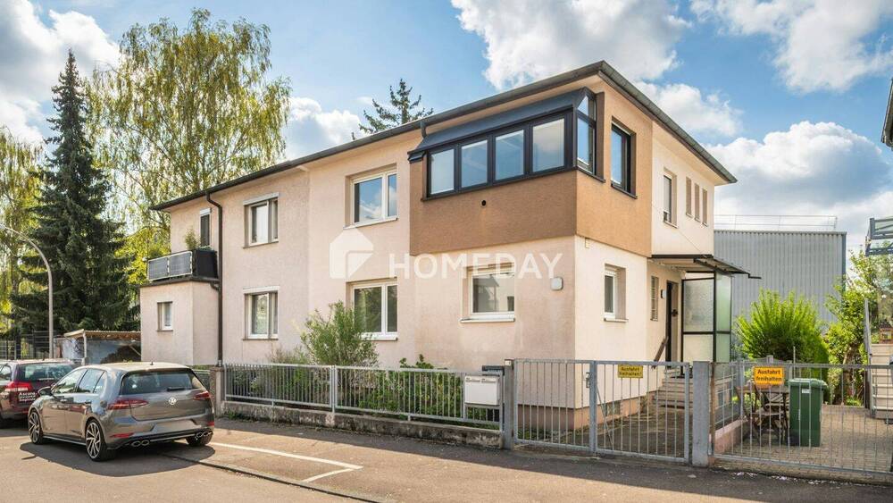Thumbnail-Doppelhaushälfte mit Garten, 5 Zimmern und Ausbaupotenzial in Stuttgart Rot