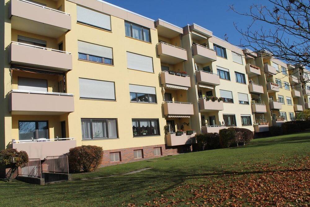Thumbnail-Schöne 3 Zimmer Mietwohnung nahe Rathaus mit Weitblick