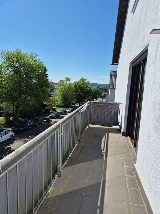 Thumbnail-Saarbrücken, Rodenhof, Neunkircher Str. 152a, kleine 2 ZKB-Wohnung im 2.OG mit Balkon.