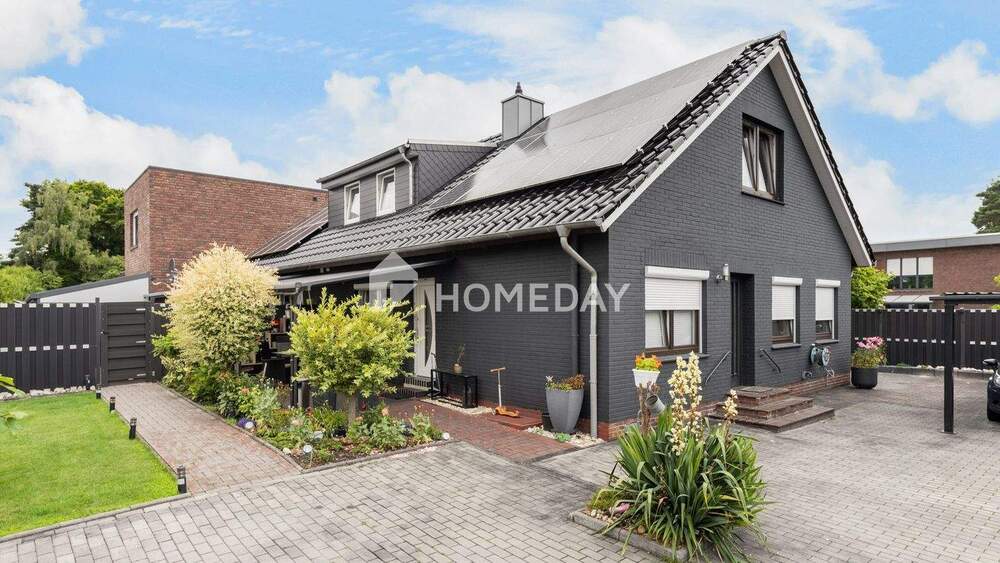 Thumbnail-Faktor 18,5 möglich | saniertes MFH mit Neubau-Teil, Garten & viel Potenzial - 34 WE, vermietet