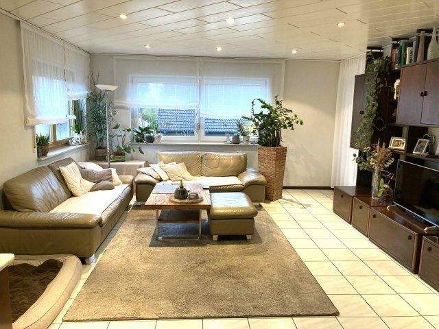 Thumbnail-Traumhafte 4-Zimmer-Wohnung in idyllischer kleiner Wohneinheit mit Balkon und Gartennutzung