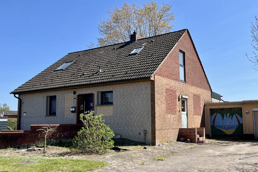 Thumbnail-Einfamilienhaus in zentraler Lage von Wehrbleck
