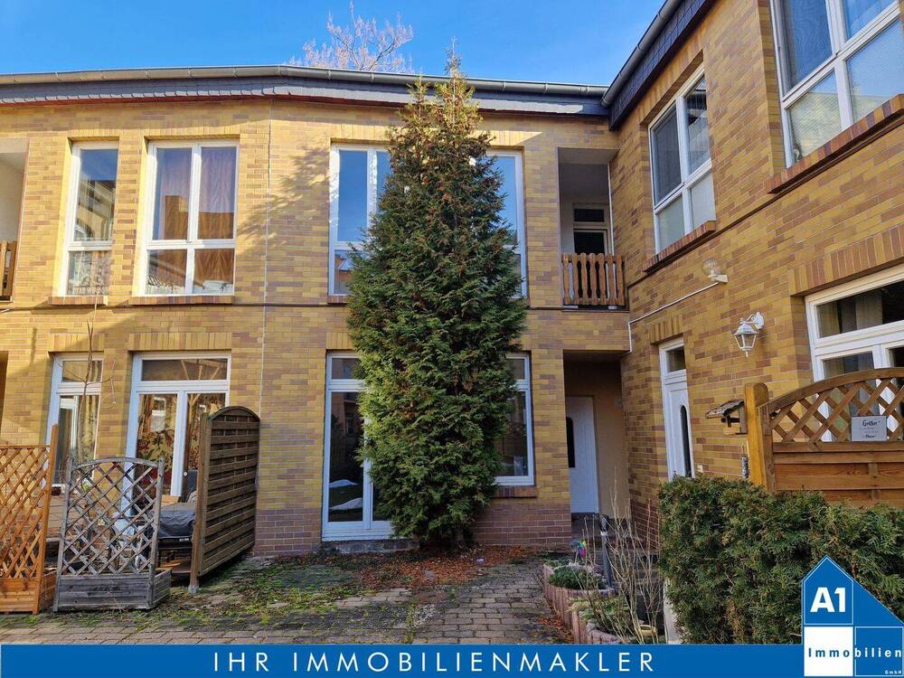 Thumbnail-Toplage von Halle (Saale) - Giebichenstein - Zentrale 2-Zimmer-Wohnung mit idyllischem Innenhof und Stellplatz