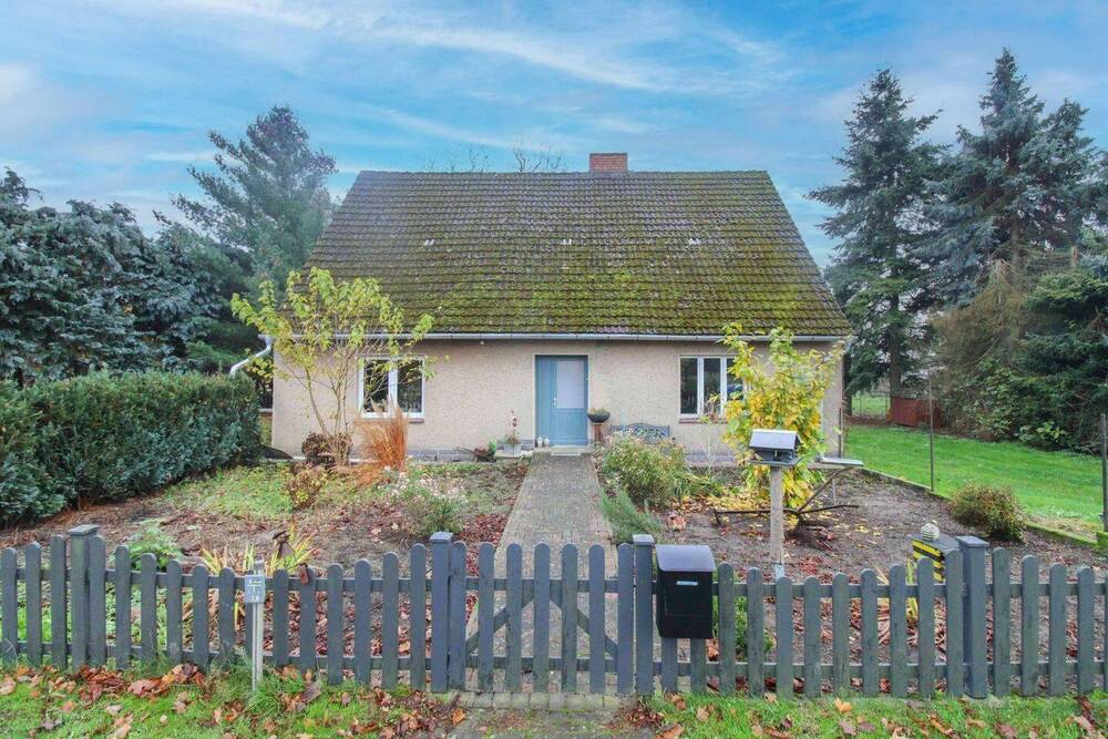 Thumbnail-Ländlich ruhiges 3-Zi.-EFH mit großem Grundstück und Ausbaupotential in Schlieven