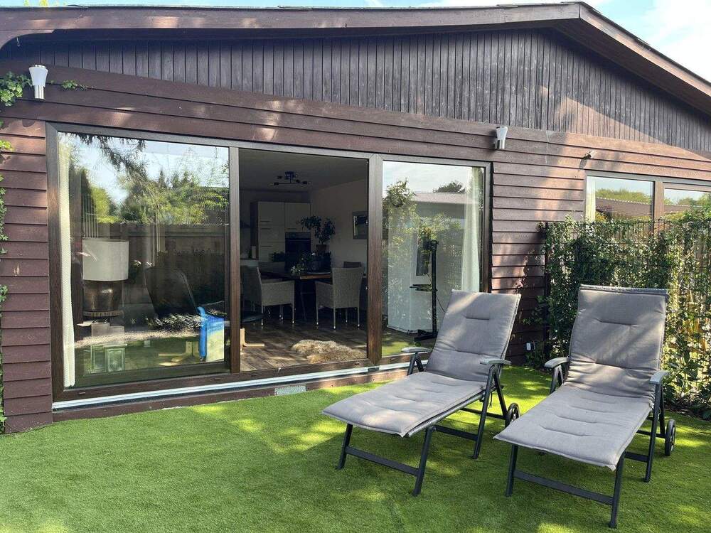 Thumbnail-sanierte Ferien-Bungalowhälfte in Niendorf