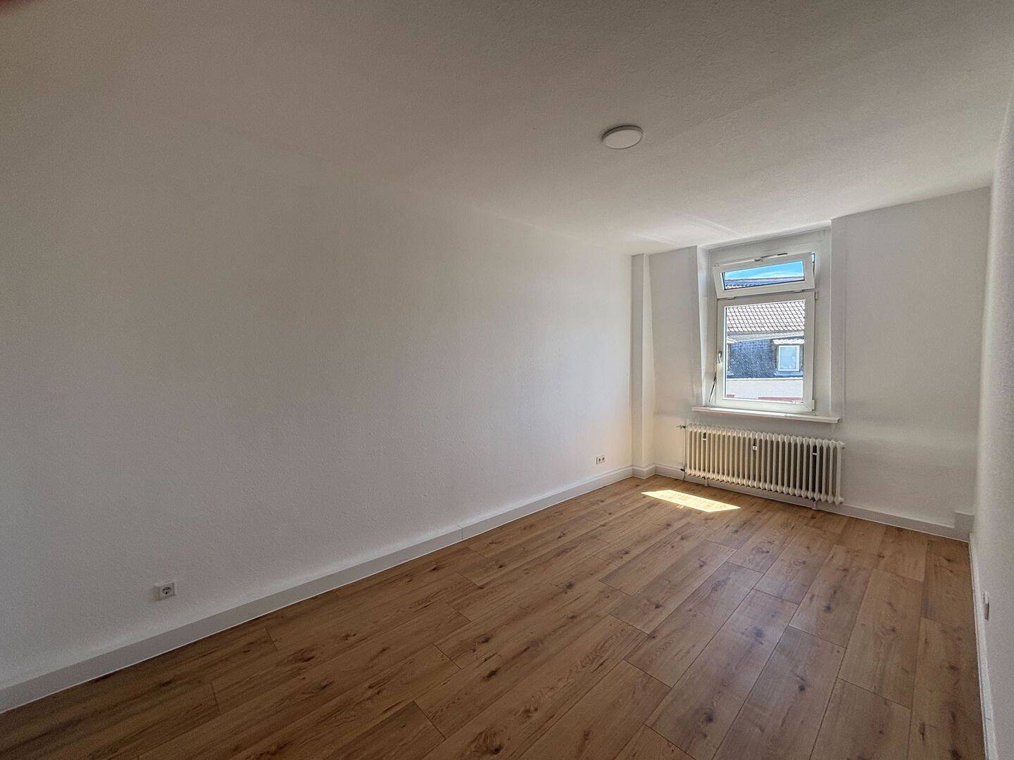 Thumbnail-Frisch sanierte 4-Zimmer-Wohnung in begehrter Lage - Hanau Lamboy