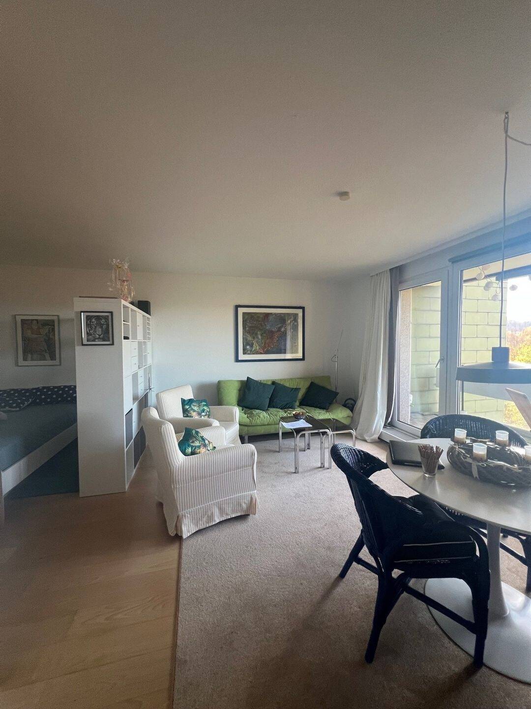 Thumbnail-Neu renovierte möblierte 1,5 Zimmer Wohnung in Saarbrücker Innenstadt zu verkaufen