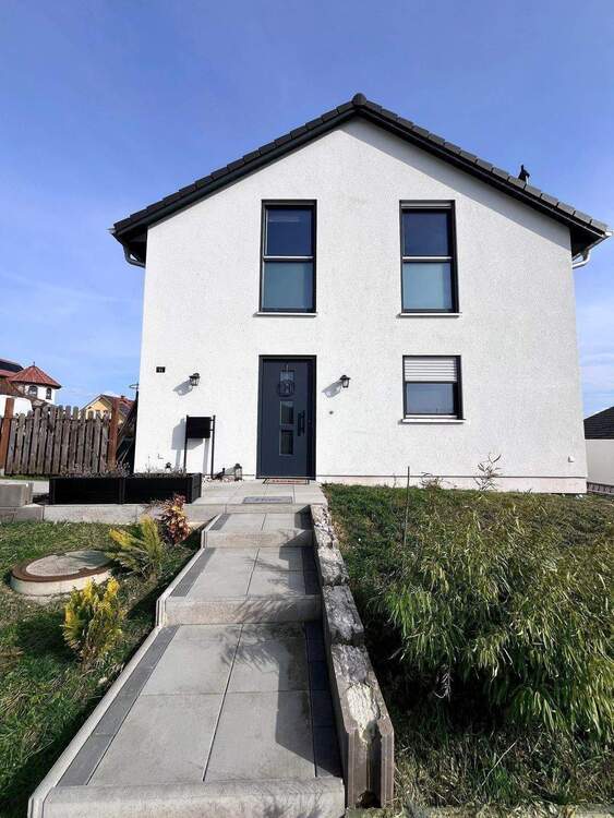 Thumbnail-Familienfreundliches Haus mit Terrasse und großem Garten in Wachenroth
