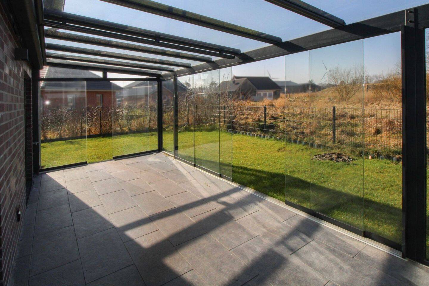 Thumbnail-Familienoase vor Sylt: Moderne KfW-40 Doppelhaushälfte mit Wintergarten in Klanxbüll