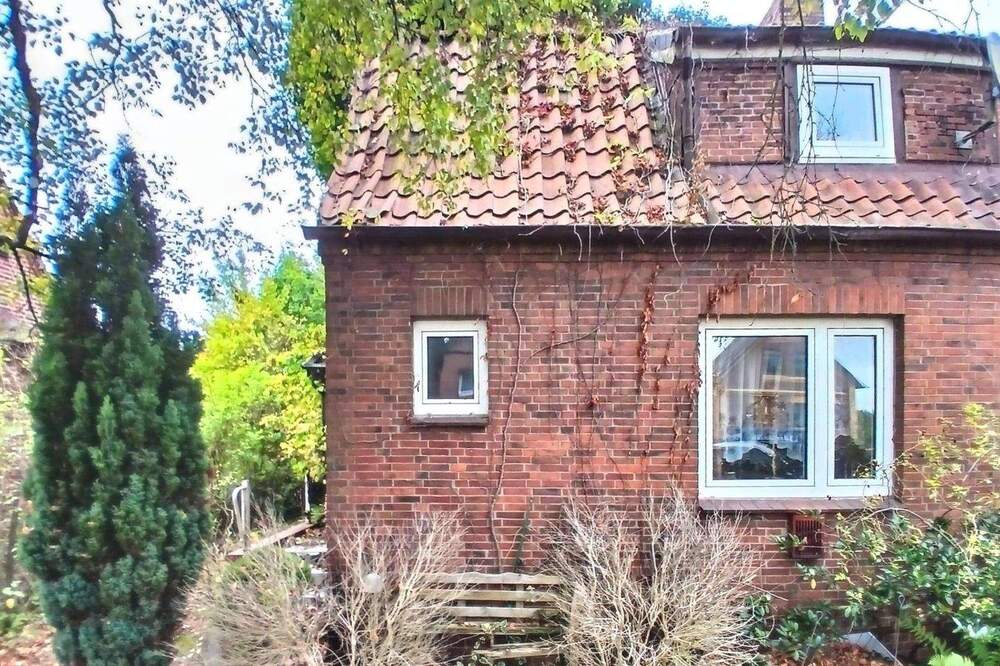 Thumbnail-Historische Fischerhäuser in Finkenwerder - Doppelhaushälfte und Grundstück