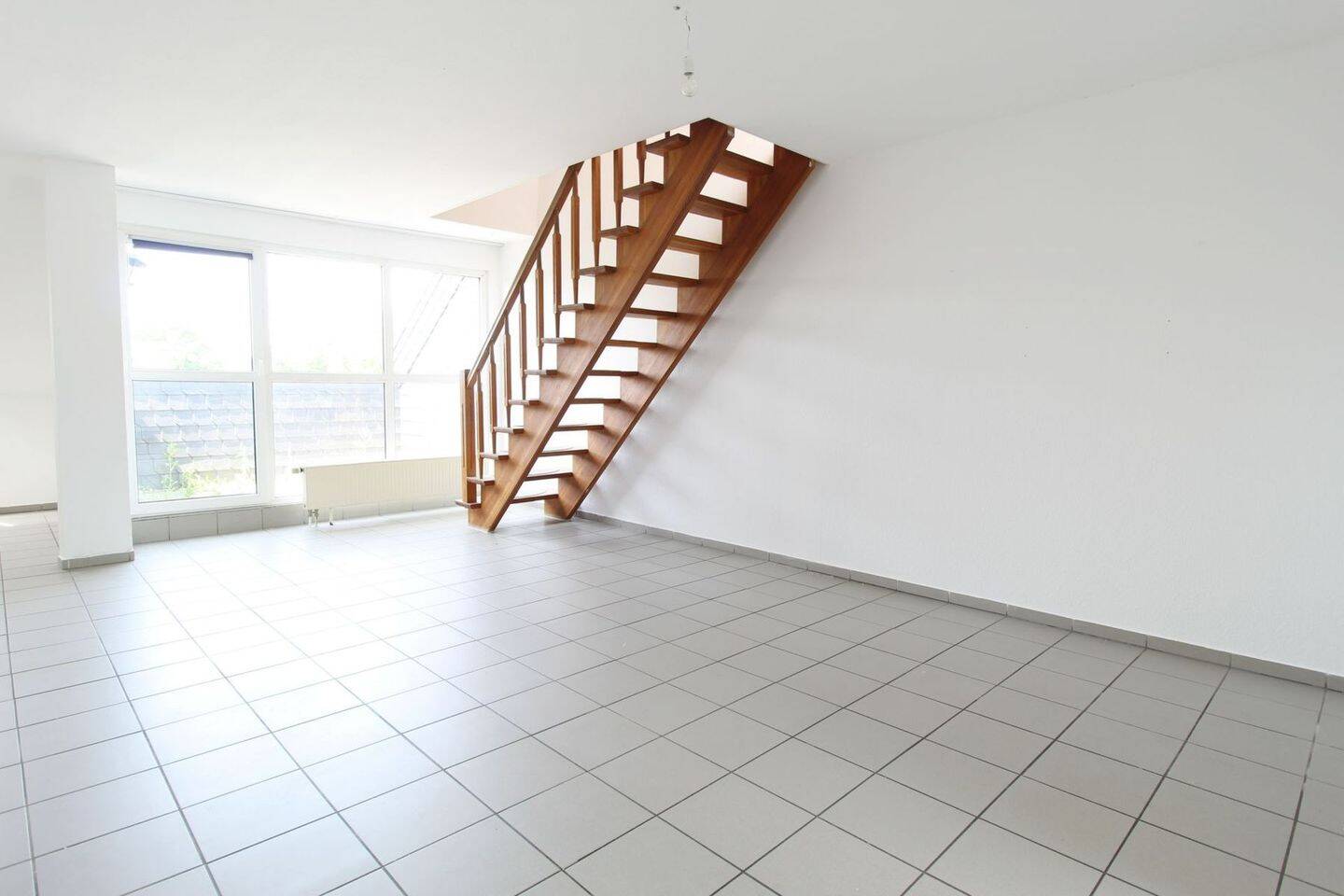 Thumbnail-Zwei Ebenen, viele Möglichkeiten - Maisonette mit Entwicklungschance in Mönchengladbach-Holt