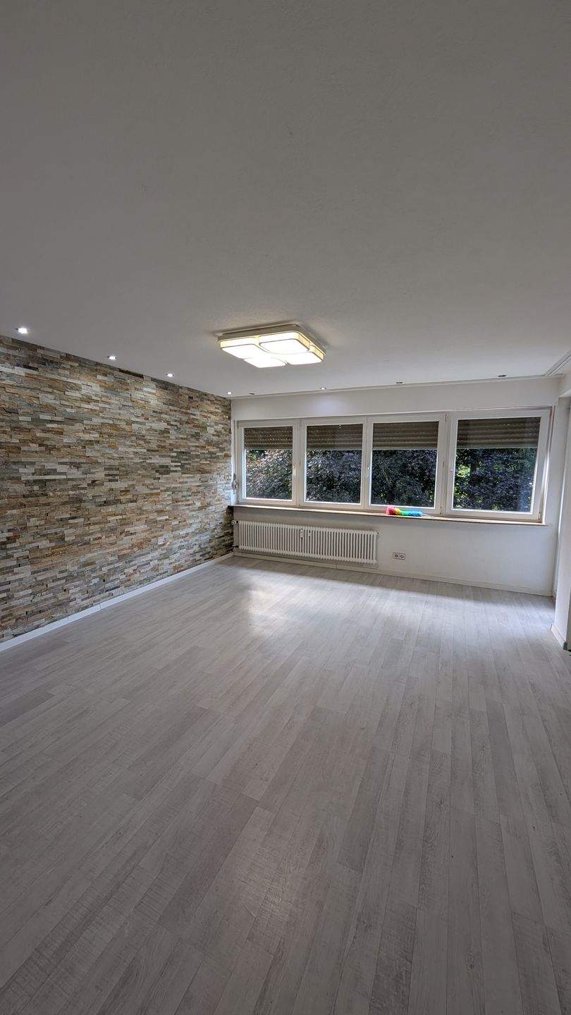 Thumbnail-Schöne 4-Zimmer-Wohnung in Singen-Nord mit Balkon