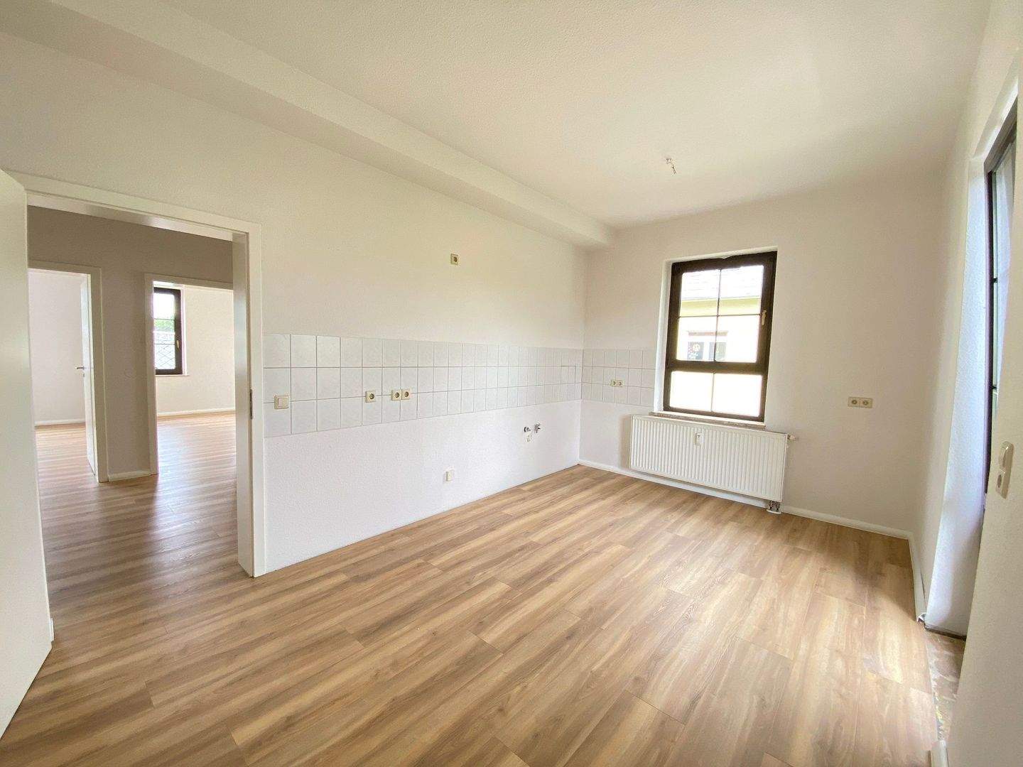 Thumbnail-Frei ab 1.7.26 ! 1. OG - EBK Abkauf mögl. - große Küche mit Balkon u.v.m.