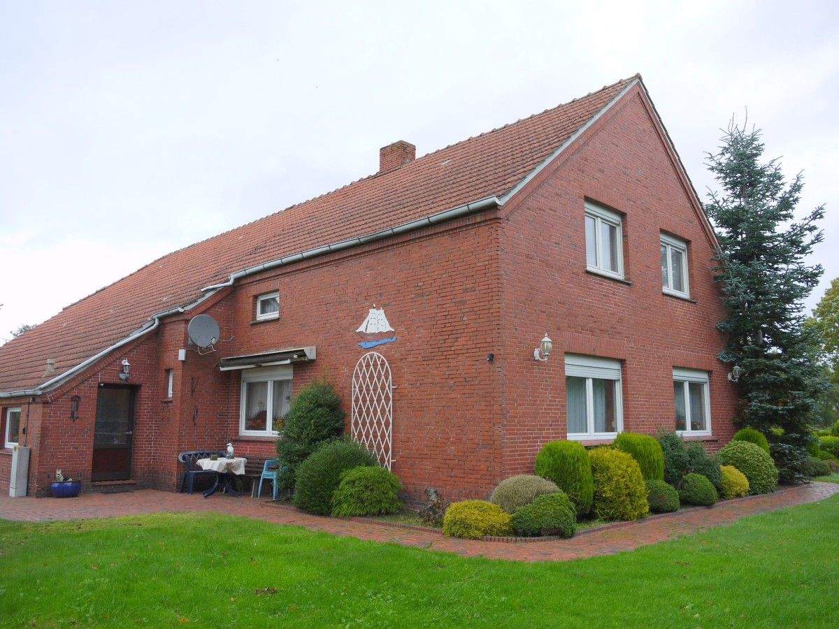 Thumbnail-Aurich-Schirum, großzügiges Landhaus mit Weitblick!