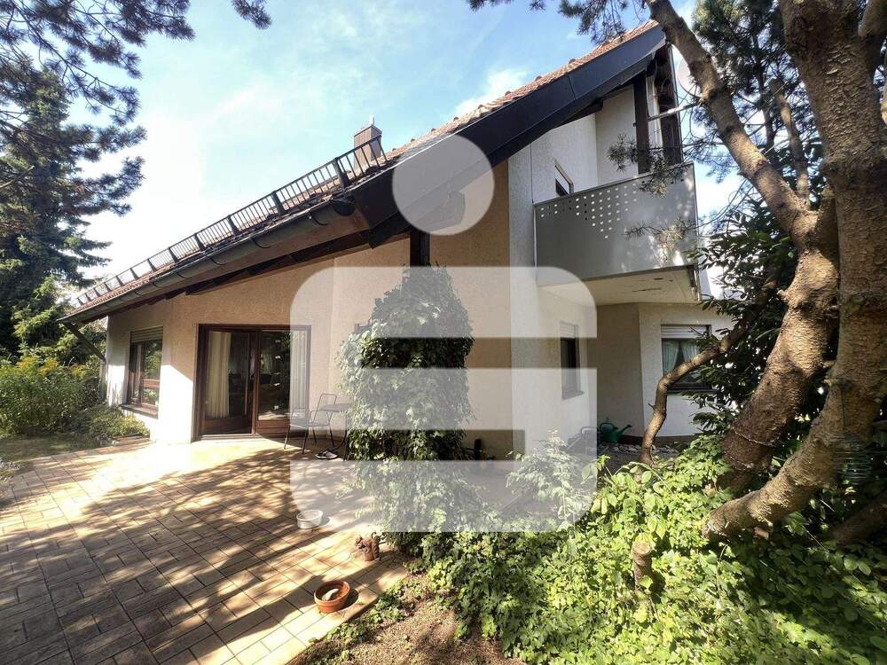 Thumbnail-Hier werden Sie sich wohlfühlen...Einfamilienhaus mit Einliegerwohnung in ER-Büchenbach