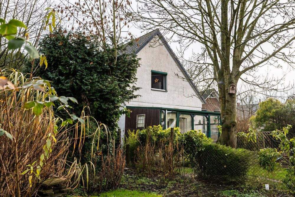 Thumbnail-*** EFH mit WEIDENBLICK - 3 SEITIG FREISTEHEND - AUFSTOCKUNG 2010 - FAMILIENFREUNDLICHE LAGE ***