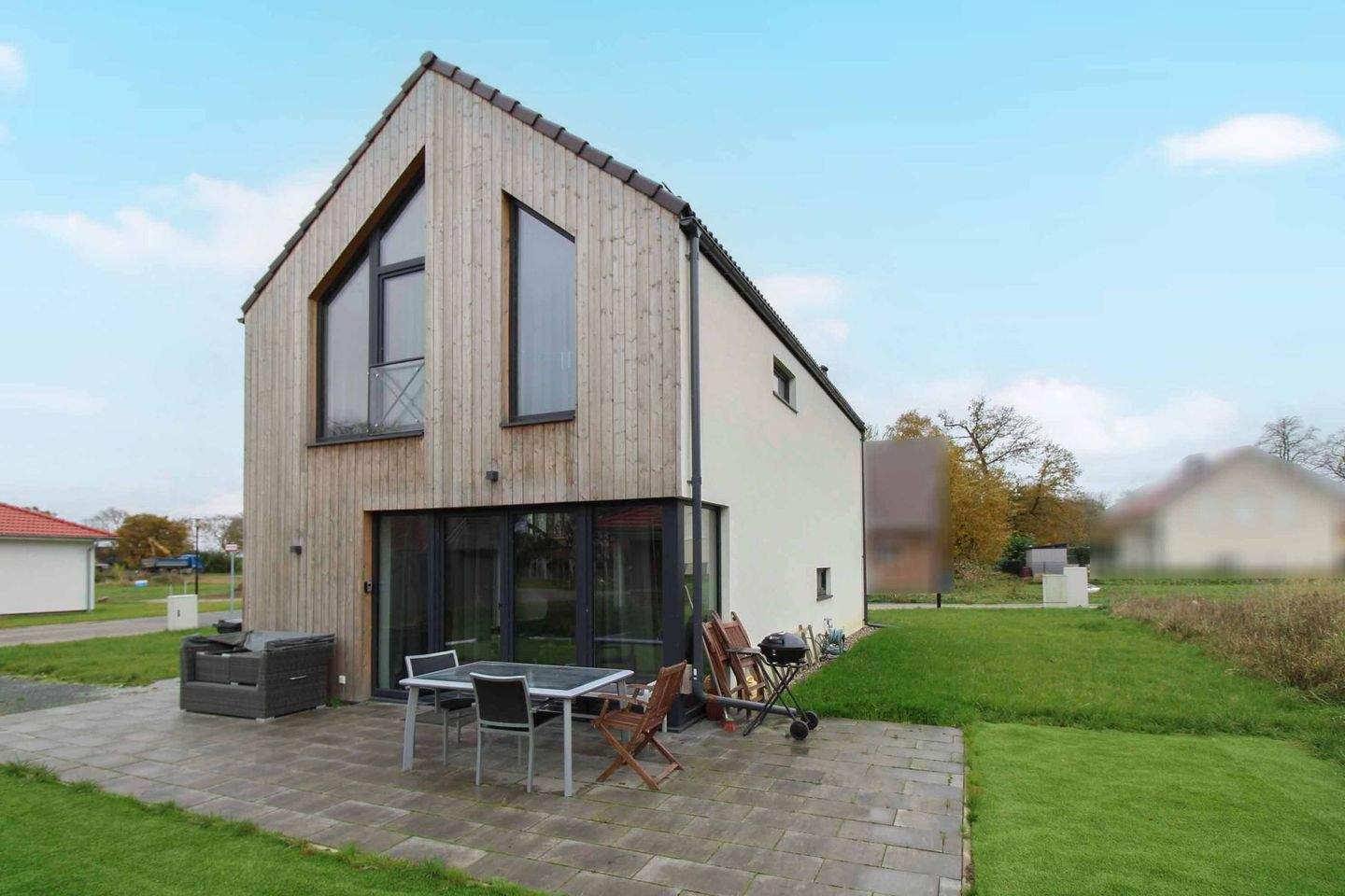 Thumbnail-Exklusives Ferienhaus in traumhafter Wasserlage - Stilvoll, nachhaltig, bezugsbereit