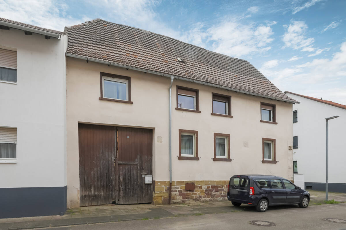 Thumbnail-Einfamilienhaus mit großem Garten in ruhiger Lage von Dettenheim