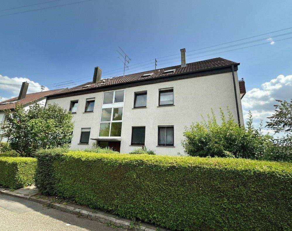 Thumbnail-Geschmackvoll renovierte 4-Zimmer-Maisonettewohnung m. EBK u. Balkon in bevorzugter Lage