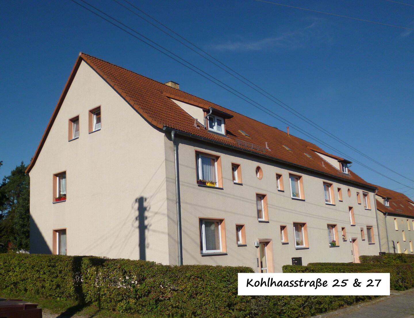 Thumbnail-1. Kaltmiete frei ! Sonnige 2 Zimmer-Whg. im Dachgeschoss mit Garten KH 25