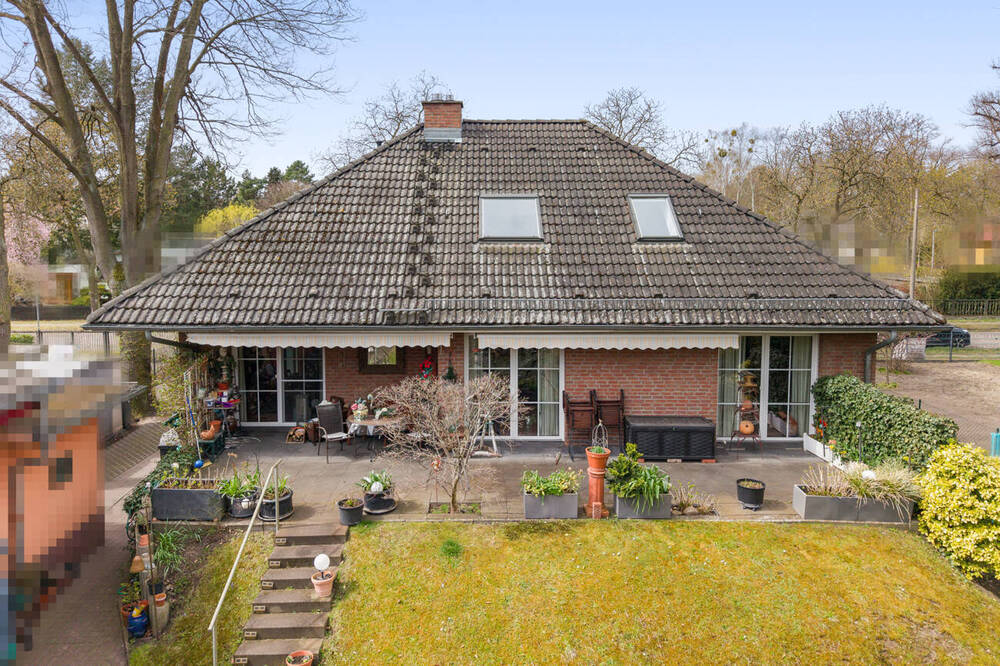 Thumbnail-Schönes Ein- bis Zweifamilienhaus mit Einliegerwohnung im modernen Landhausstil in bester Villenlage