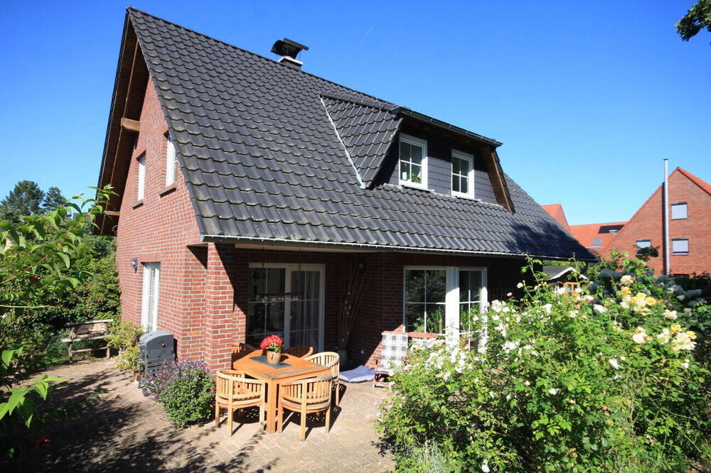 Thumbnail-Sehr schönes Einfamilienhaus mit bester Ausstattung auf zauberhaftem Südwestgarten