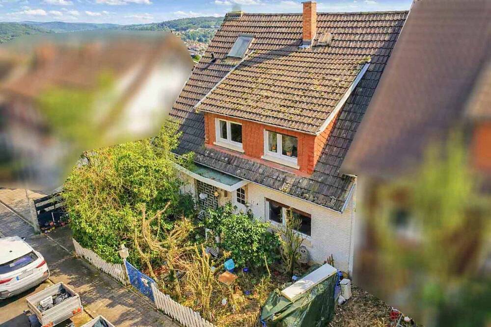 Thumbnail-Bad Orb Bestlage am Kurpark: Großes Haus (DHH) mit Talblick - Sanierungschance