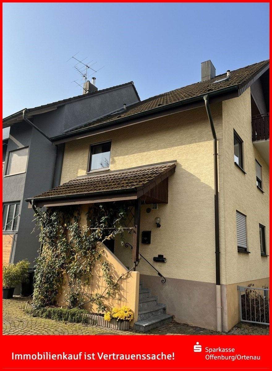 Thumbnail-Lahr - Charmantes Reiheneckhaus mit Einliegerwohnung in Sulz!