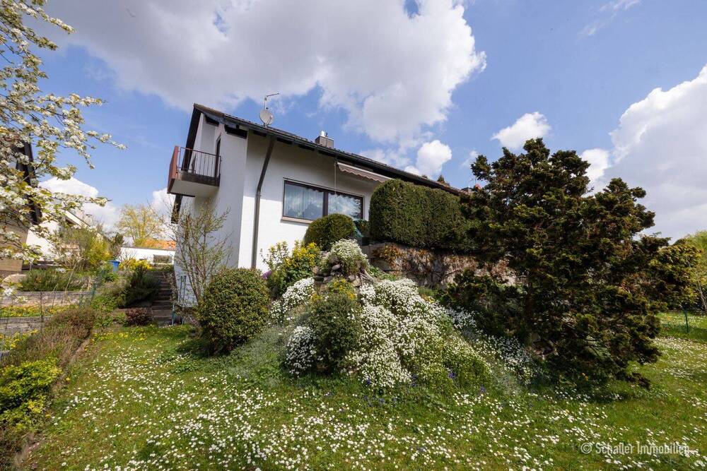 Thumbnail-Gut gepflegt: Freistehendes EFH in Fürth - Burgfarrnbach Haus kaufen